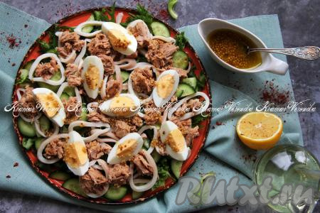 Салат с кальмарами и тунцом