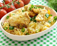 Рис с куриным филе и овощами в духовке