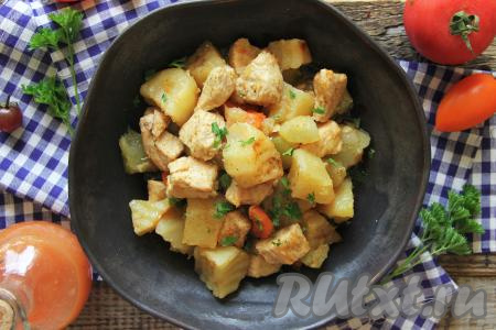 Индейка, тушёная с картошкой и кабачками