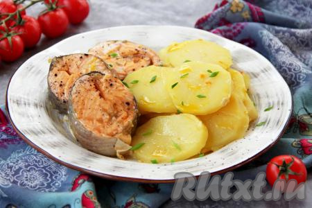 Форель с картошкой в мультиварке