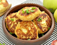 Куриные котлеты с яблоками 