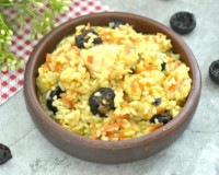 Плов с курицей и черносливом