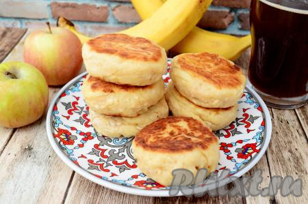 Сырники с бананом и яблоком