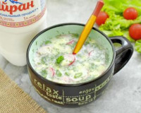 Окрошка на айране и минералке 