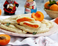 Вареники с абрикосами
