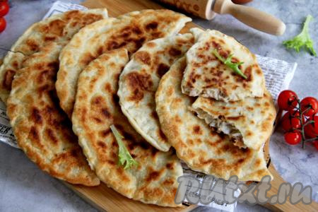 Чуду с мясом и картошкой из слоёного теста