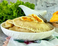 Вареники с тыквой и луком