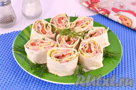 Рулет из лаваша с колбасой и сыром
