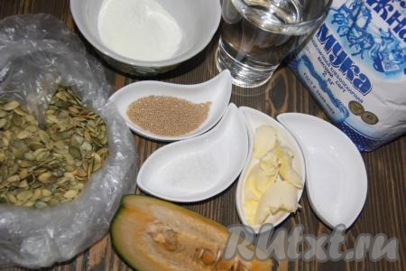 Подготовить продукты для приготовления хлебушка.