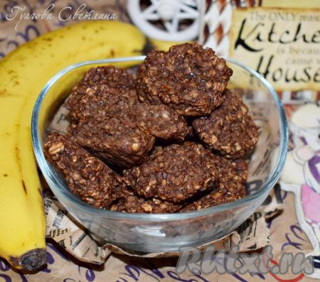 Подаем вкусное, полезное постное овсяное печенье с бананом к чаю или кофе.