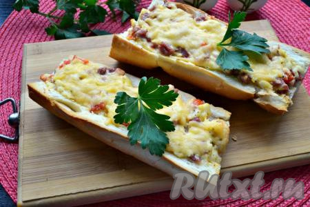 Багет с ветчиной и сыром