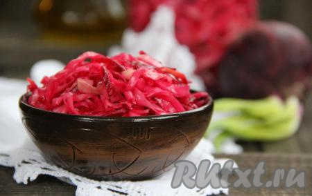 Вот такая вкусная и яркая капуста,  маринованная  со свеклой, получается. Готовится быстро и просто. Обязательно возьмите этот не сложный рецепт себе в копилочку!