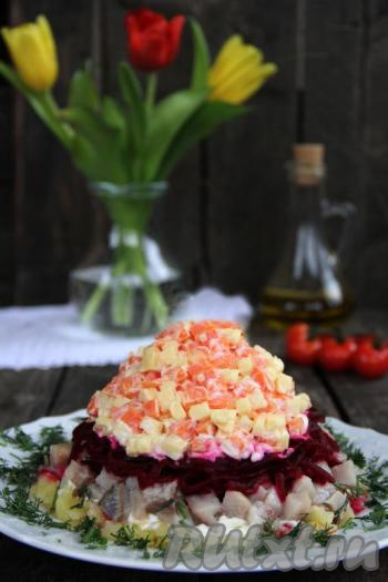 Салат с селёдкой, картошкой и свеклой