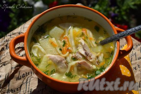 Куриный суп с яичной лапшой