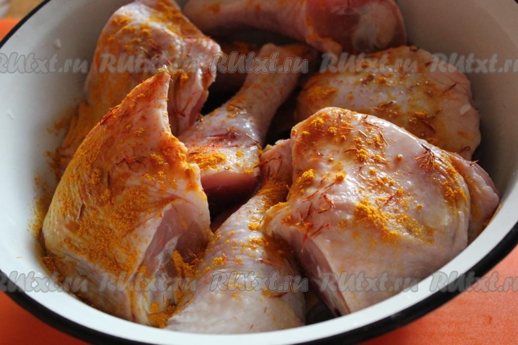 Курица запечённая в духовке с картофелем и морковью