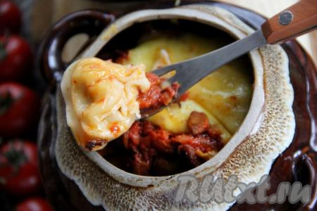 Пельмени с грибами в горшочках в духовке