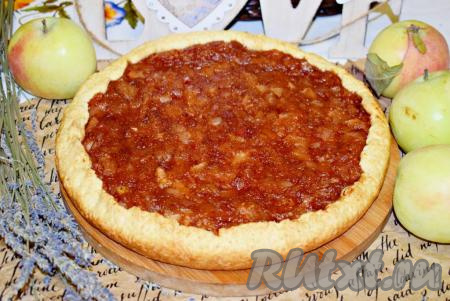 Яблочный пирог с корицей 