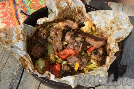 Баранина с овощами в духовке