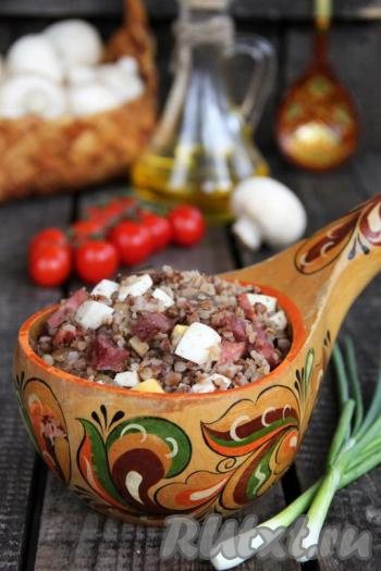Вот такая аппетитная, сытная, вкусная, ароматная гречка по-боярски получилась. Такая каша станет отличным семейным обедом или ужином.