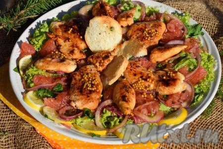 Салат с грейпфрутом и курицей