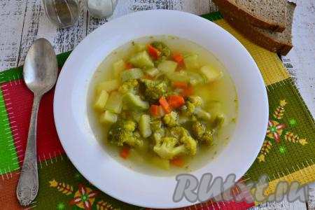 Суп из брокколи и кабачков