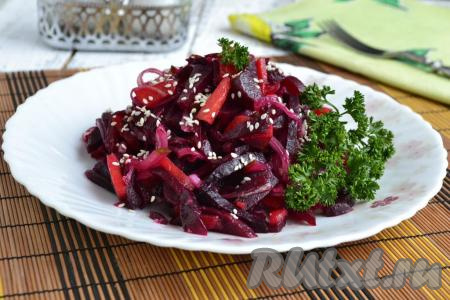 Салат из свеклы с жареным луком