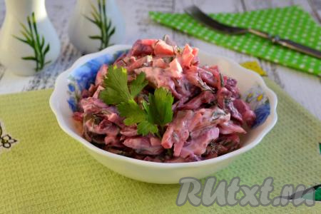 Салат со свеклой и яйцом