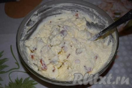 Начинка из творога и кураги для пирога готова.