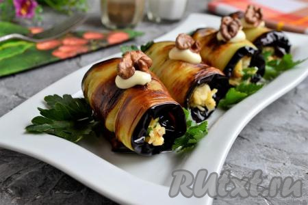 Рулетики из баклажанов с сыром, грецкими орехами и чесноком