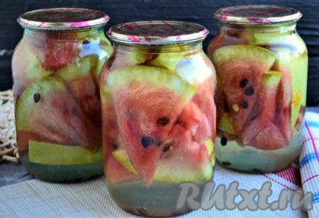 Арбузы, маринованные с уксусом в банках
