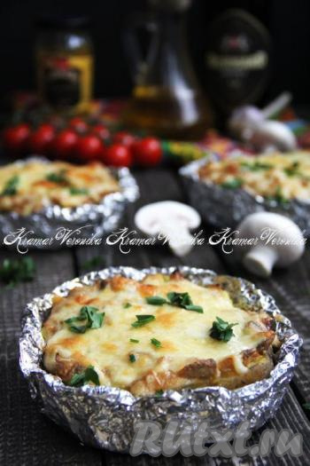Жульен в картошке с грибами и сыром