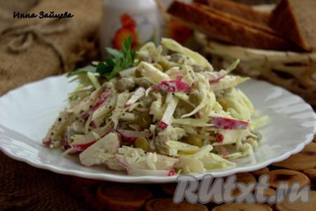 Салат из свежей капусты и редиски