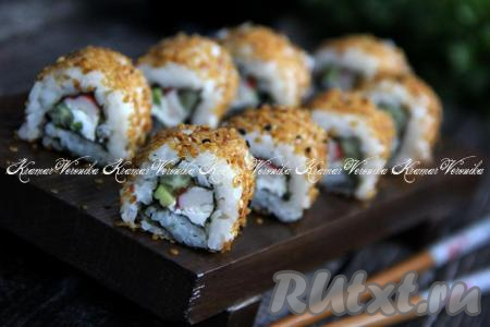 Роллы с авокадо и крабовыми палочками