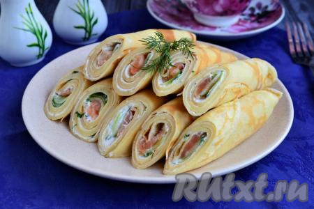Блины с творожным сыром и красной рыбой