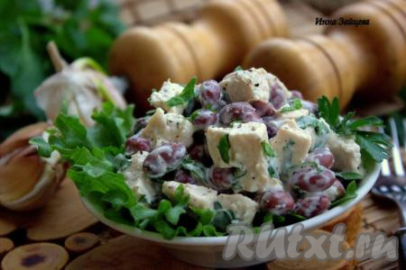 Салат "Наполи" с курицей и фасолью
