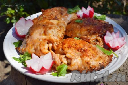 Филе бёдер курицы, жареное на сковороде