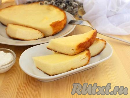 Творожная запеканка со сгущёнкой в мультиварке