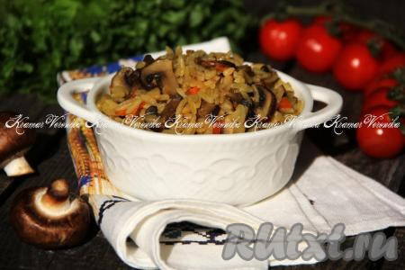 Постный плов с шампиньонами