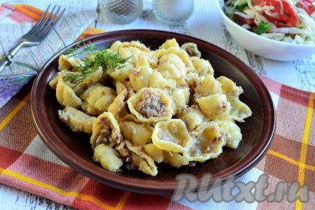 Макароны по-флотски с варёным мясом 