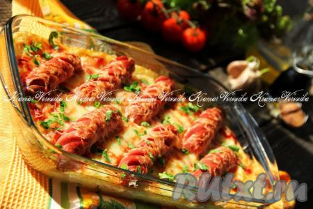 Картофельная запеканка с сосисками и сыром в духовке