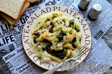 Рецепт тёплого салата с куриной печенью 