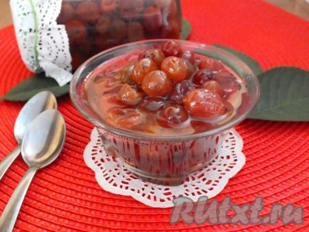 Рецепт царского варенья из крыжовника с вишнёвыми листьями 