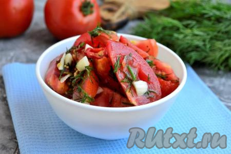 Острая закуска из помидоров с чесноком 
