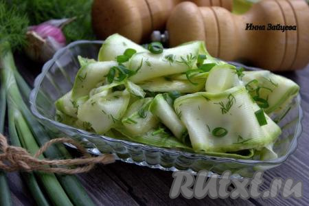 Маринованные кабачки быстрого приготовления с мёдом и уксусом