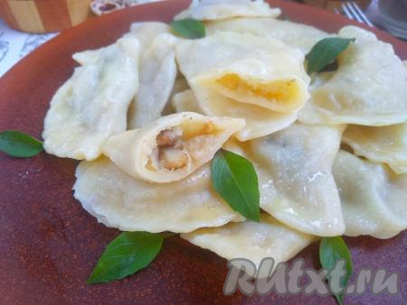 Вареники с картошкой и шампиньонами