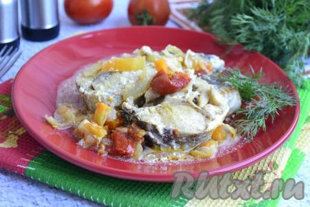Хек с овощами в мультиварке 
