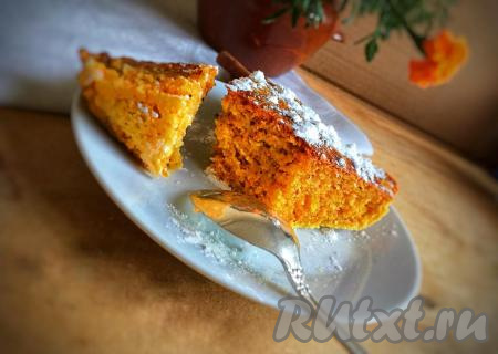 Обратите внимание, какой сочный и яркий цвет у манника в разрезе.