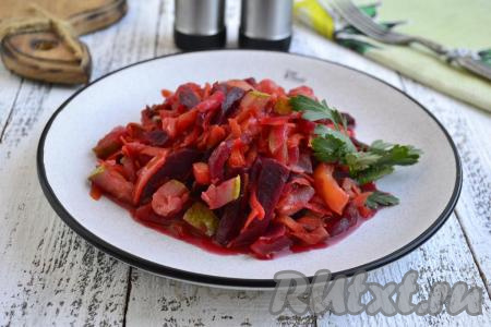 Овощное рагу с кабачками и свеклой 