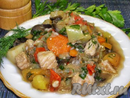 Аджапсандал с мясом и картошкой