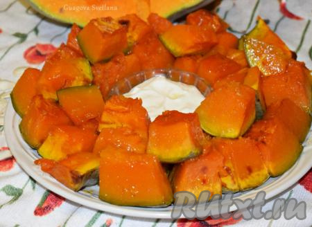 Рецепт тыквы, запечённой кусочками с сахаром в духовке